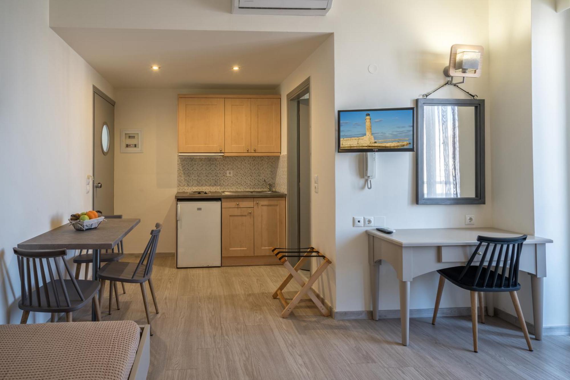 Lefkoniko Beach & Icarus Suite Apts Rethymno Eksteriør bilde